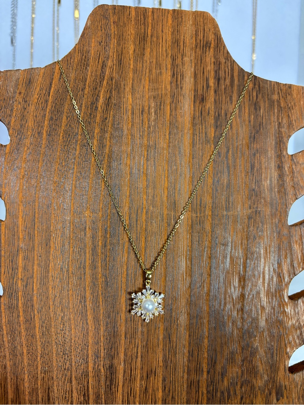 Gold Pearl Snowflake Pendant Necklace - Women Jewelry